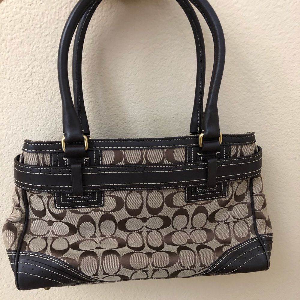 Authentic Classic Coach Purse - Picture 2 of 4